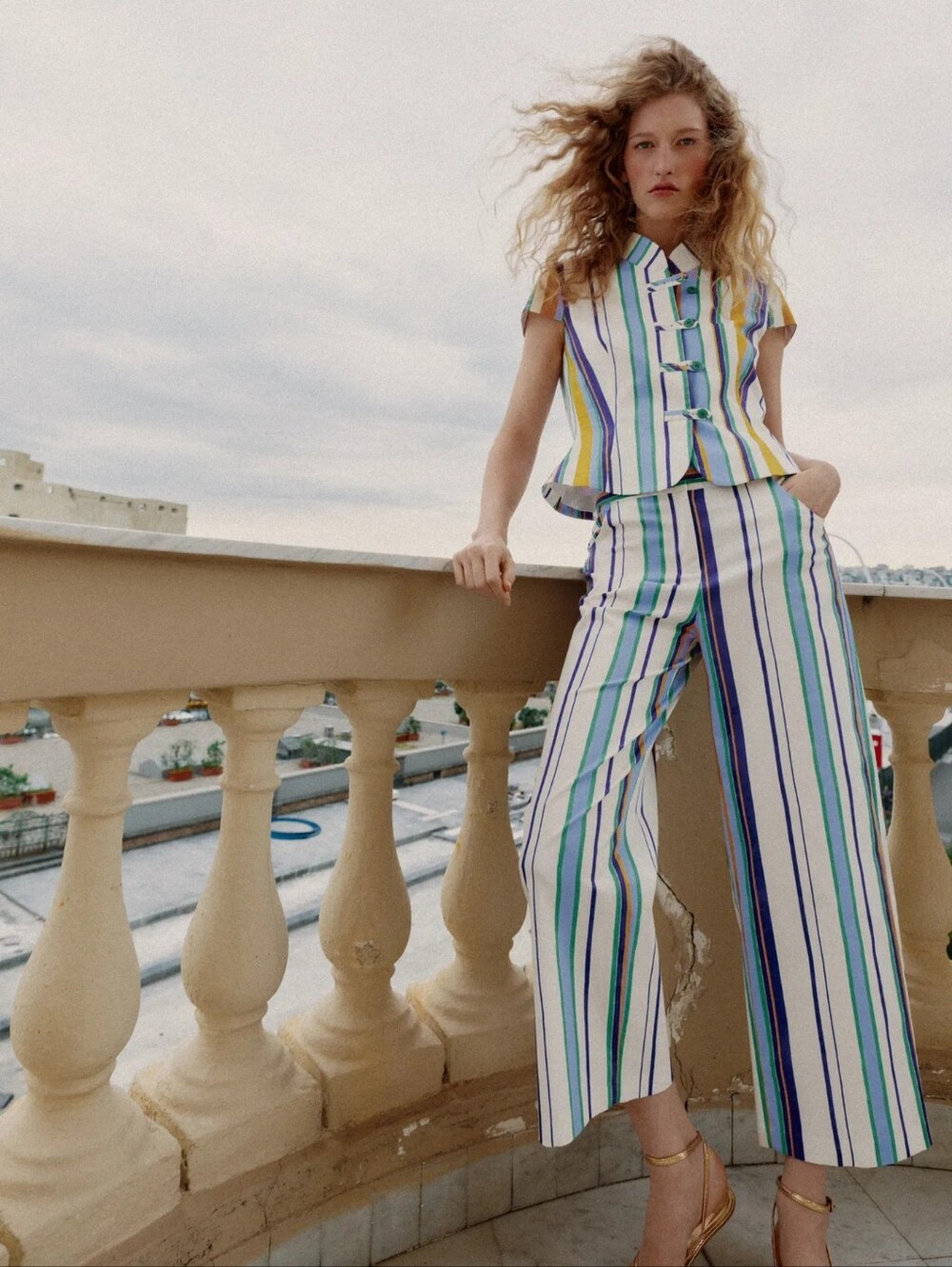 ZARA STRIPED STRAIGHT LEG PANTS